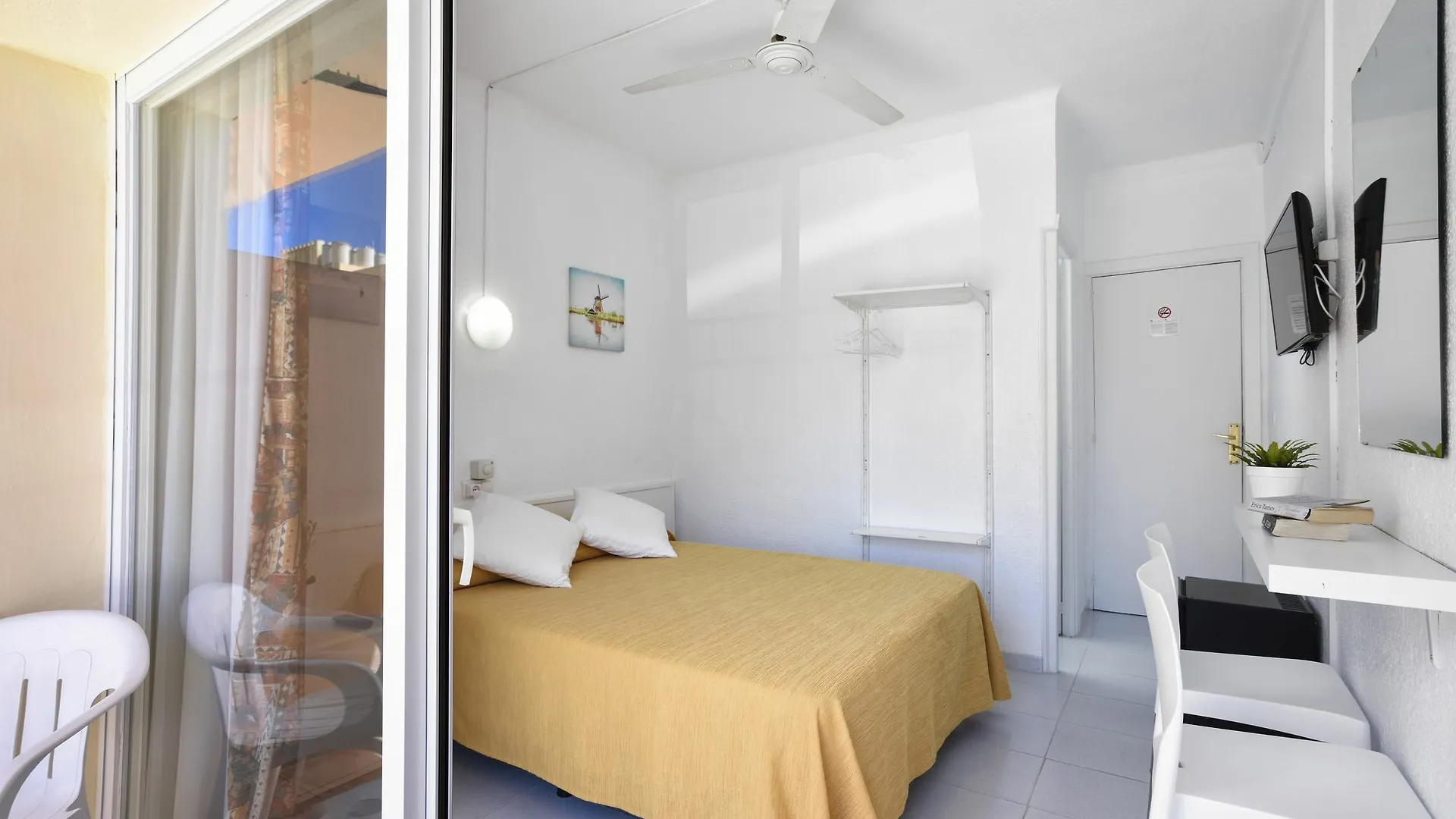 מלון Palmanova Hsr Gil (Adults Only) 2*,  ספרד
